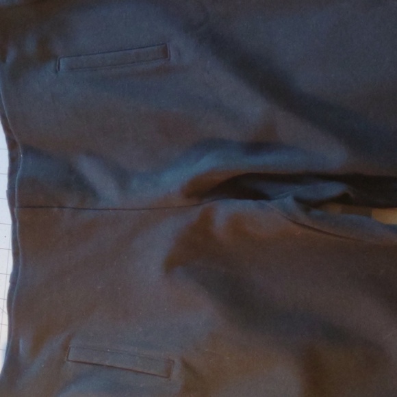 CHICO'S lightweight ankle pants elastic waist  front pockets, size 1 (8), 30x24 - Picture 7 of 7